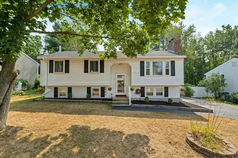 15 Brad Court Manchester NH 03103