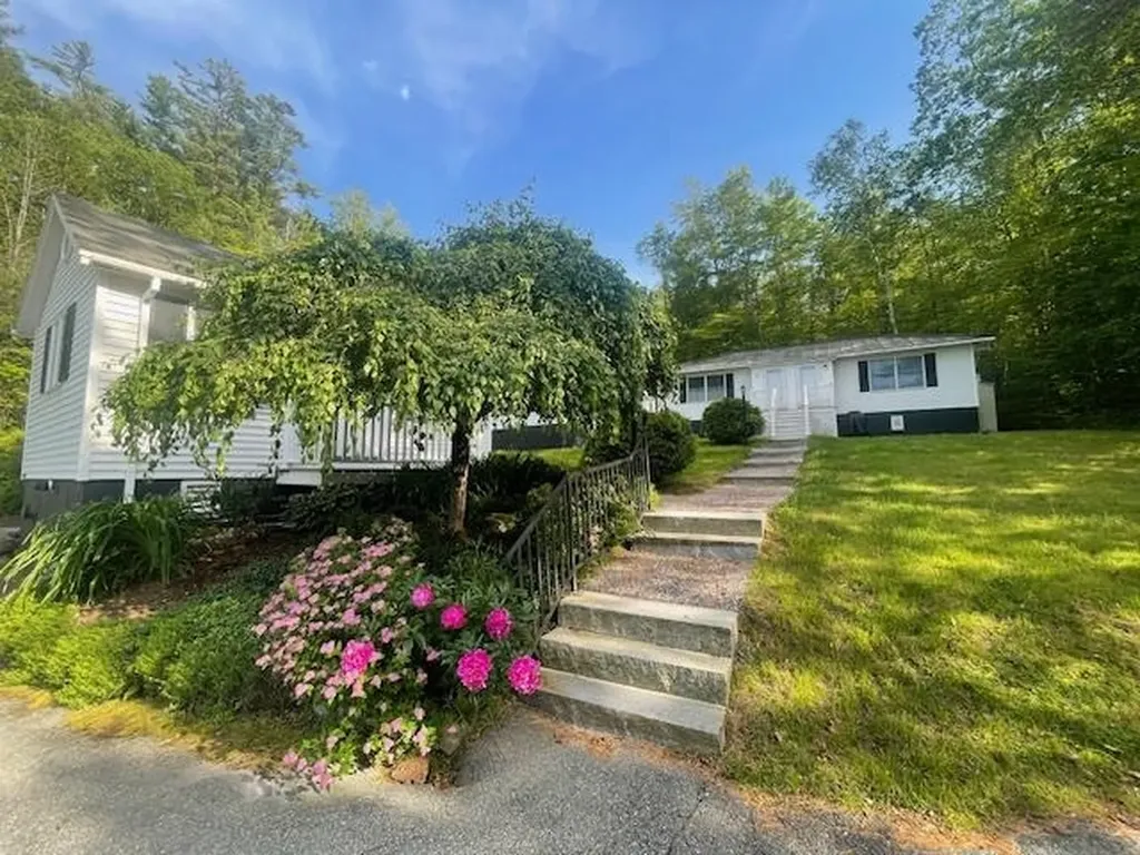14 Lake Avenue Sunapee NH 03782