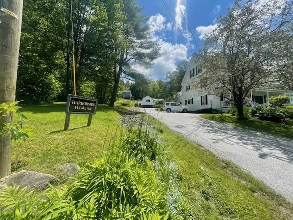 14 Lake Avenue Sunapee NH 03782