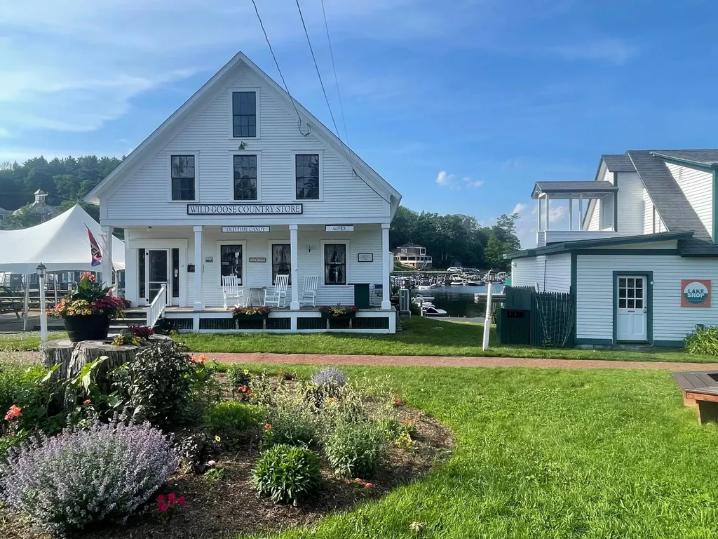 14 Lake Avenue Sunapee NH 03782