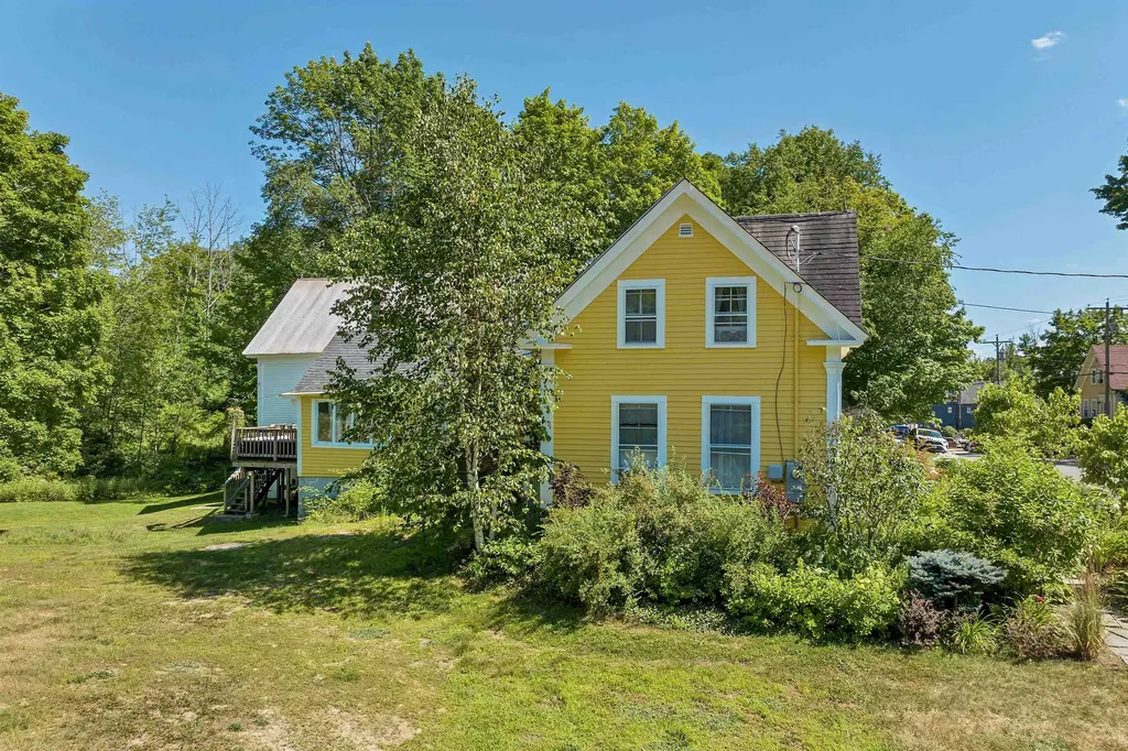 155 Middle Road Tuftonboro NH 03816