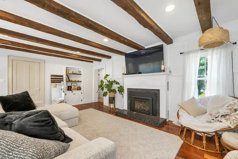 155 Middle Road Tuftonboro NH 03816