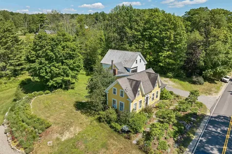 155 Middle Road Tuftonboro NH 03816