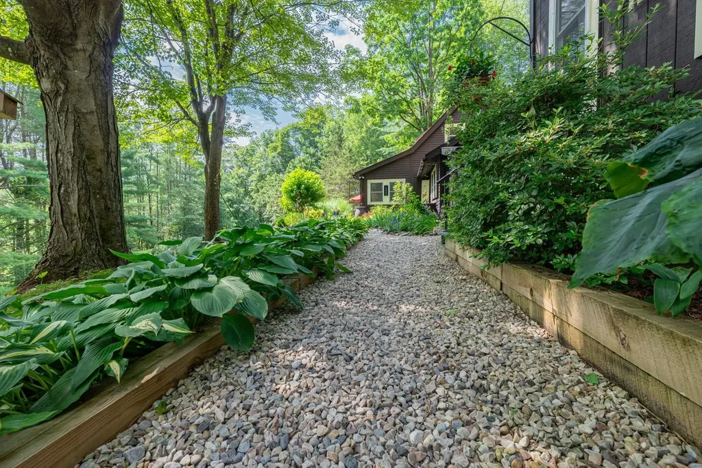 231 Tudor Road Sandgate VT 05250