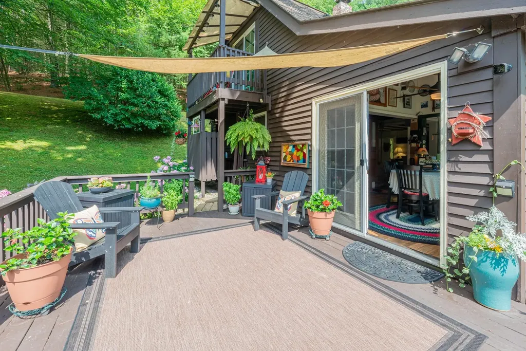 231 Tudor Road Sandgate VT 05250