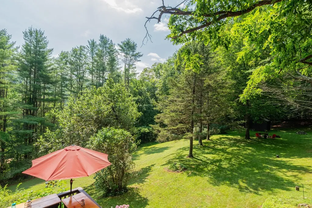 231 Tudor Road Sandgate VT 05250