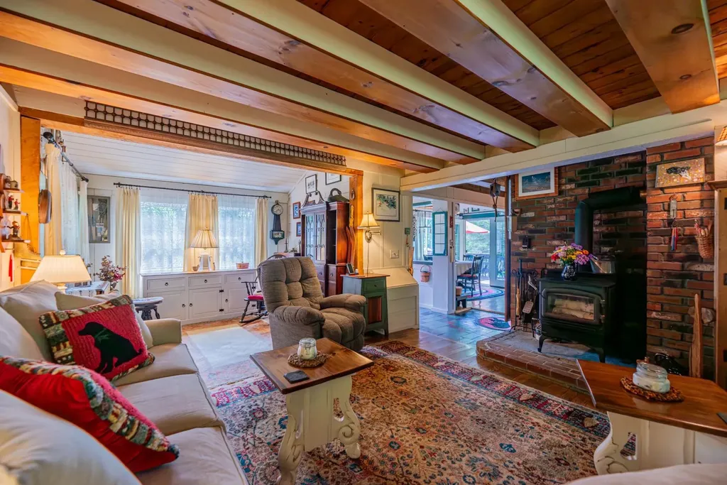 231 Tudor Road Sandgate VT 05250