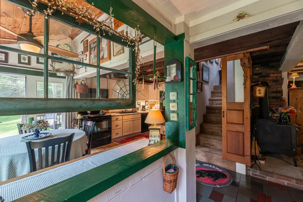 231 Tudor Road Sandgate VT 05250