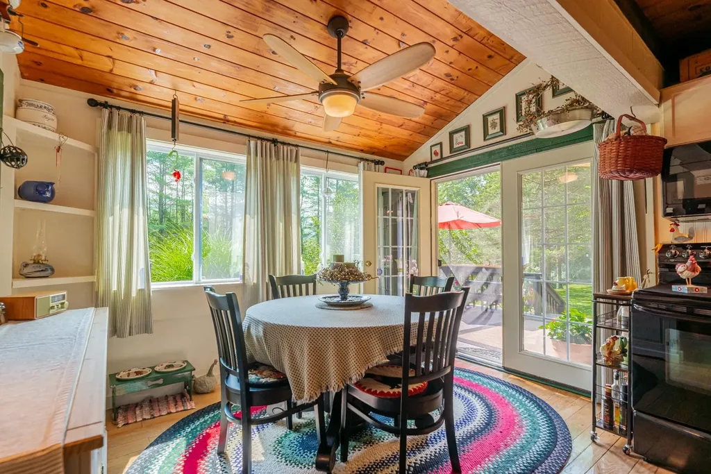 231 Tudor Road Sandgate VT 05250