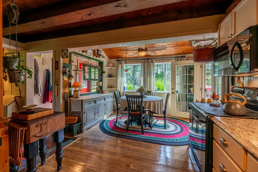 231 Tudor Road Sandgate VT 05250