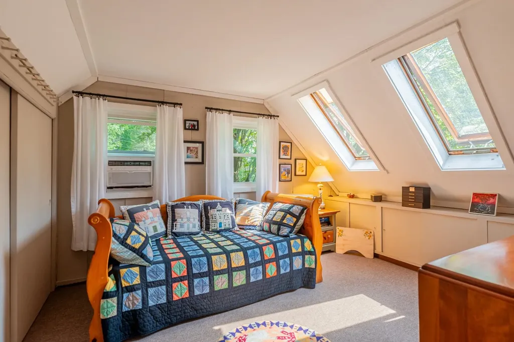 231 Tudor Road Sandgate VT 05250