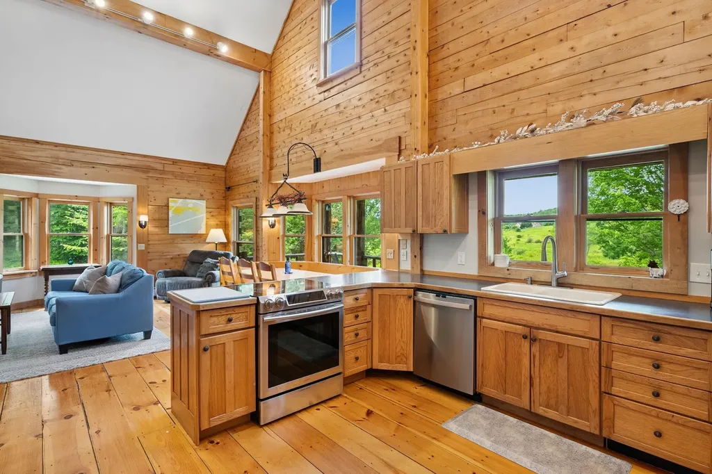 307 Lower Leriche Road Stowe VT 05672