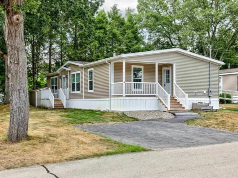 29 Oak Hill Drive Hampstead NH 03841