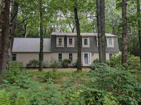 23 Upham Road Amherst NH 03031
