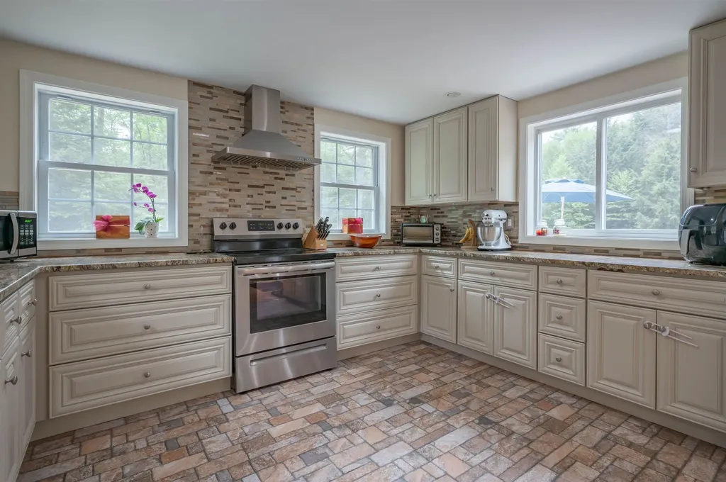 140 Robert Rogers Road Dunbarton NH 03046