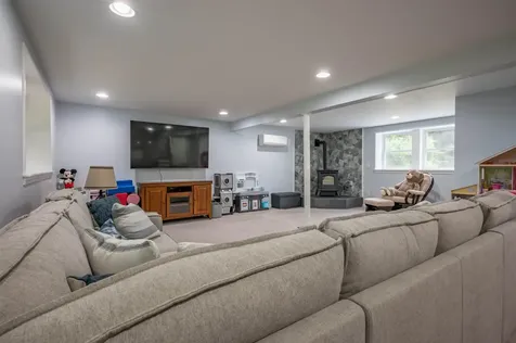 140 Robert Rogers Road Dunbarton NH 03046