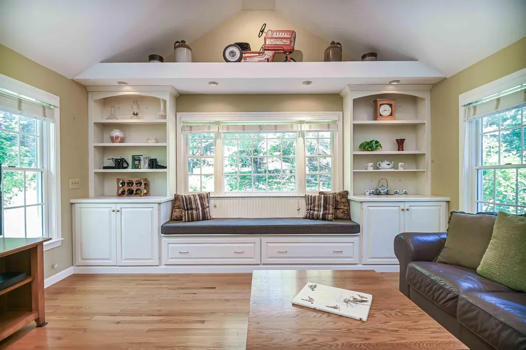 5 Asa Drive Bow NH 03304