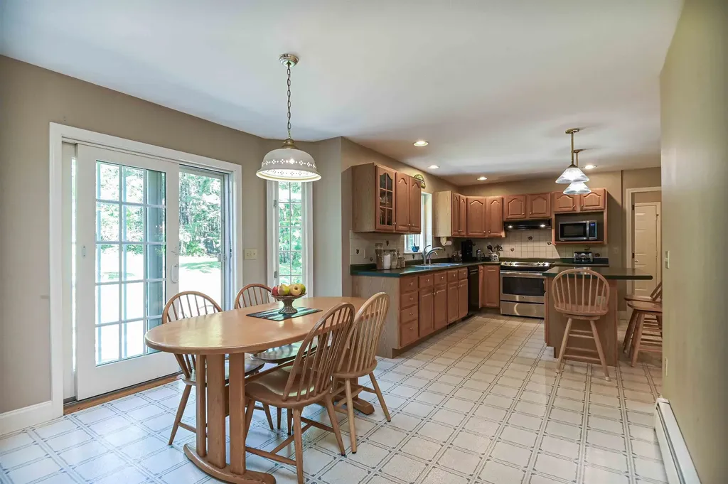 5 Asa Drive Bow NH 03304