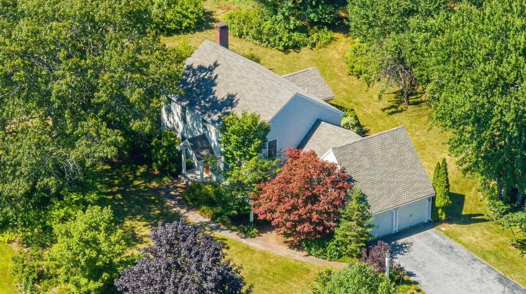 5 Asa Drive Bow NH 03304