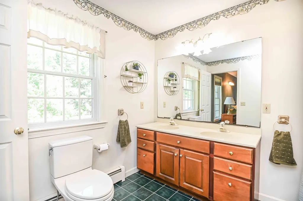 5 Asa Drive Bow NH 03304