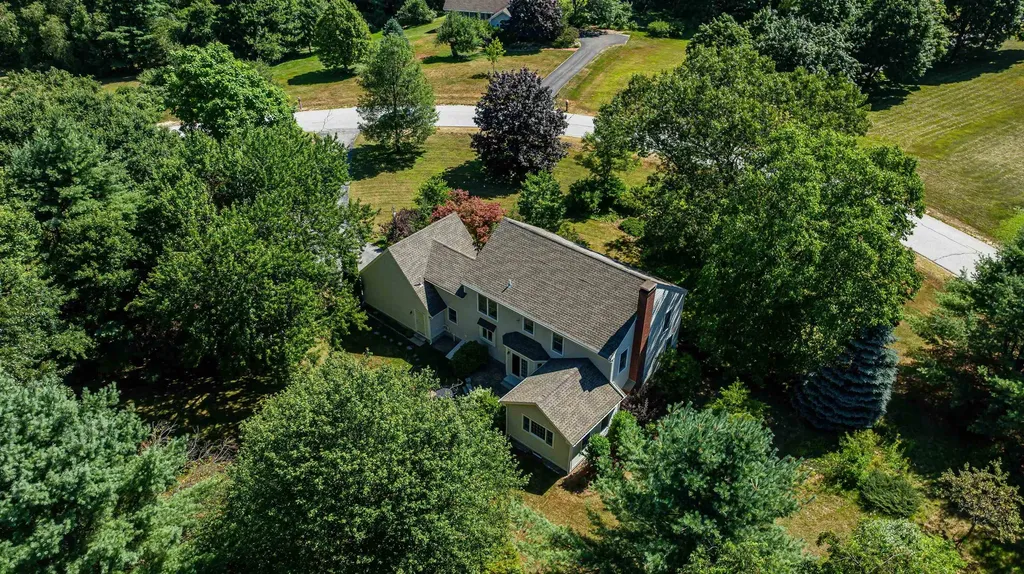 5 Asa Drive Bow NH 03304