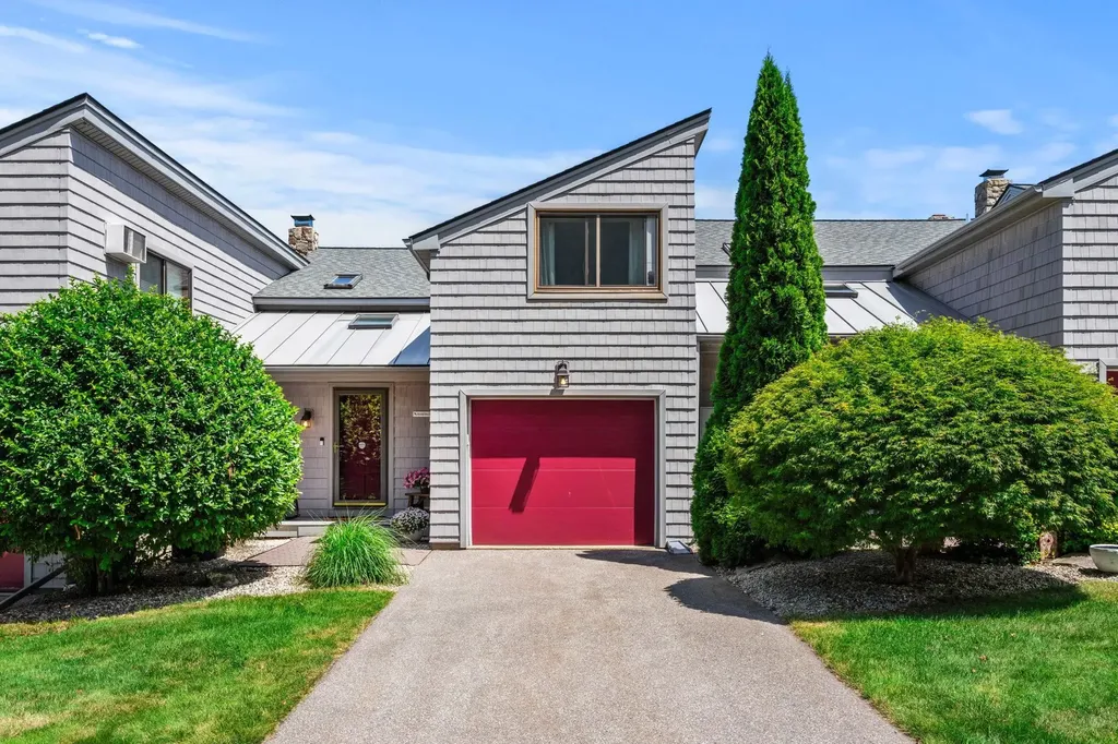 170 Belknap Point Road Gilford NH 03249-6215