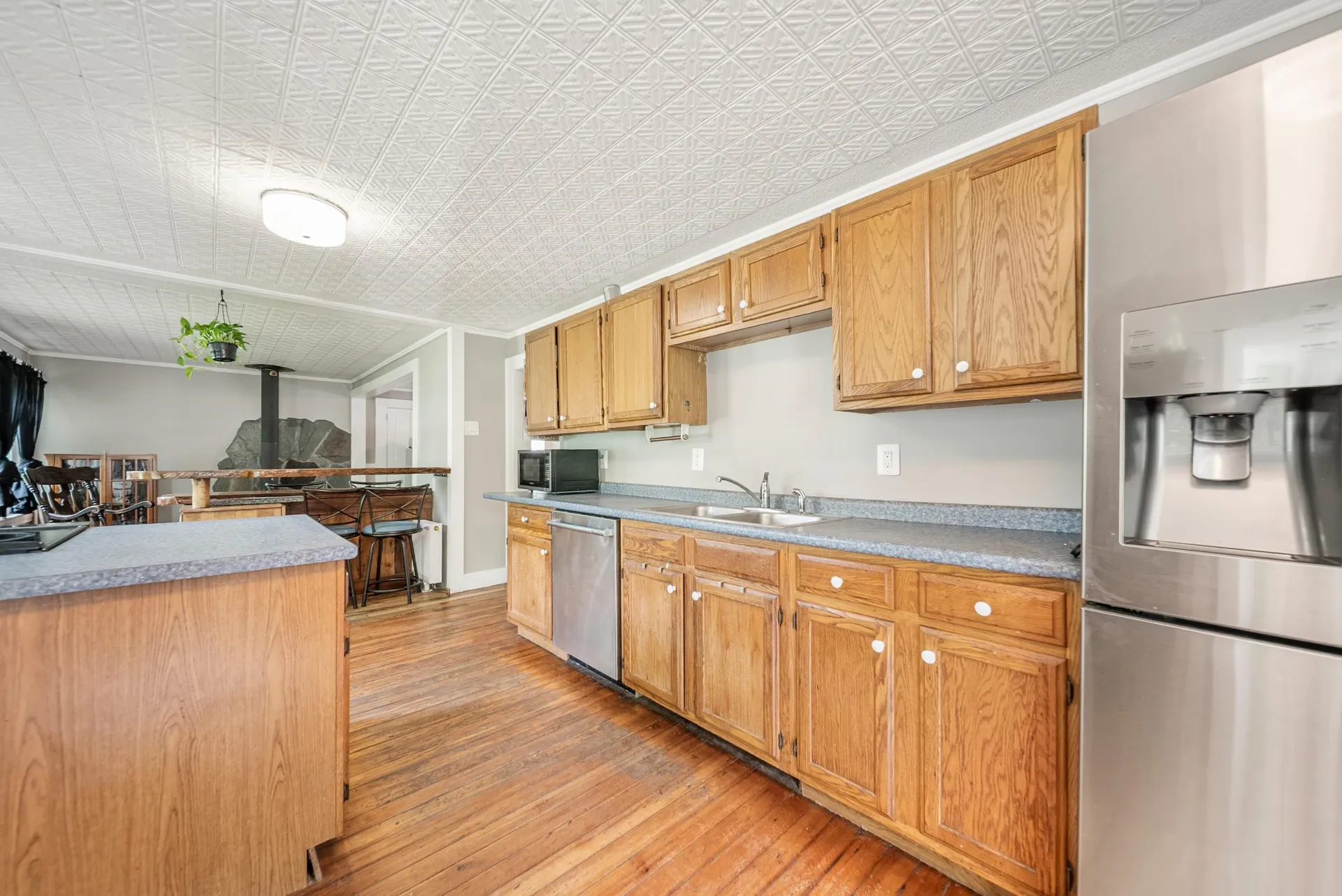 32 Union Street Hillsborough NH 03244