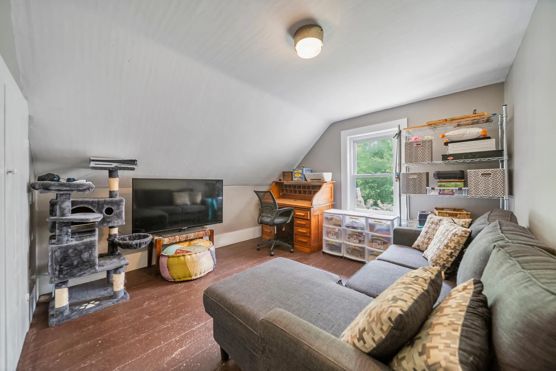 32 Union Street Hillsborough NH 03244