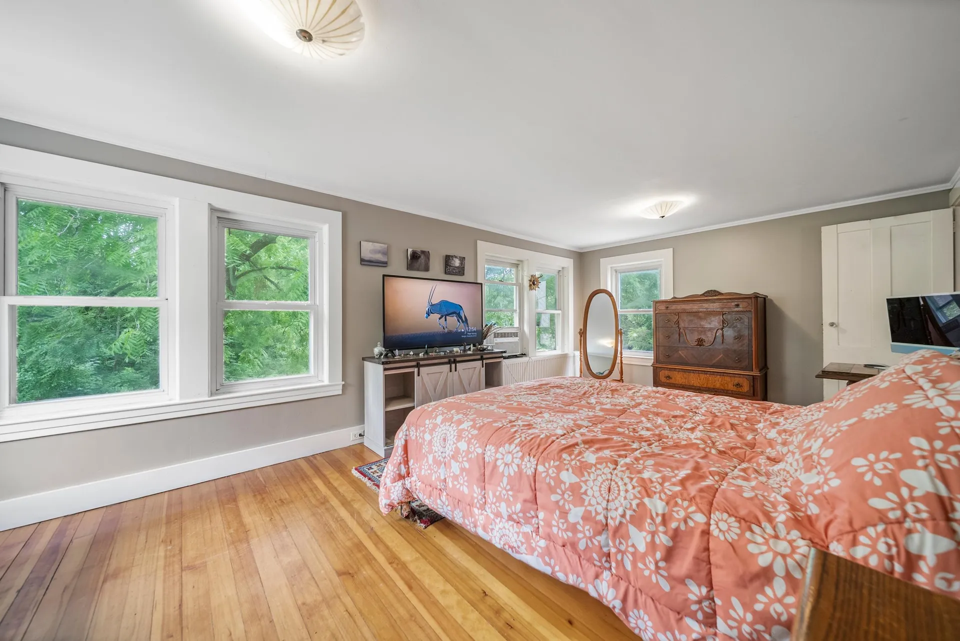 32 Union Street Hillsborough NH 03244