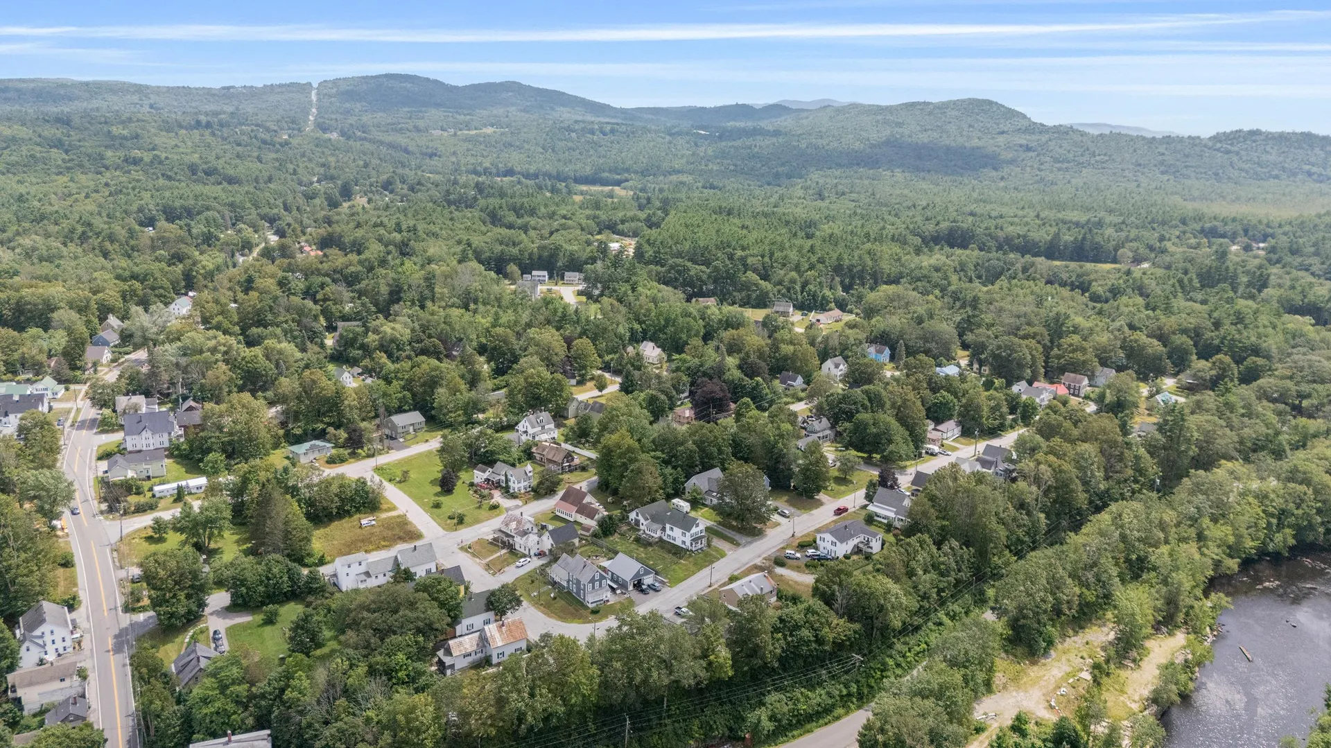 32 Union Street Hillsborough NH 03244