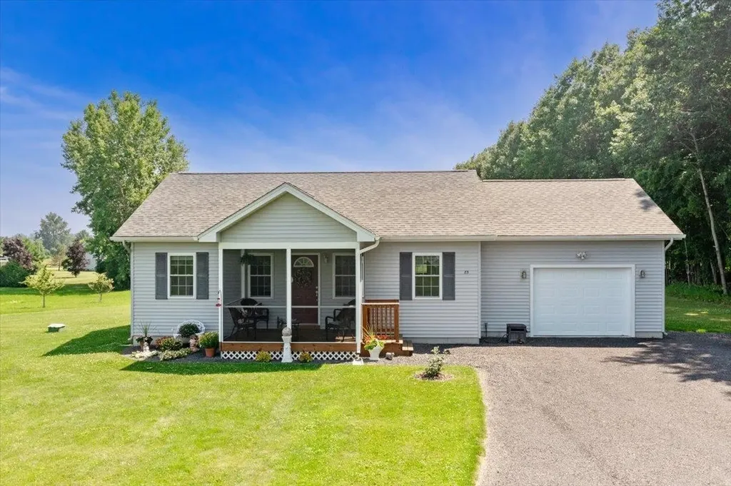 85 Dubuque Drive Grand Isle VT 05458