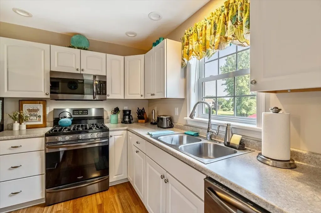 85 Dubuque Drive Grand Isle VT 05458