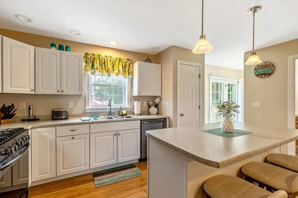 85 Dubuque Drive Grand Isle VT 05458