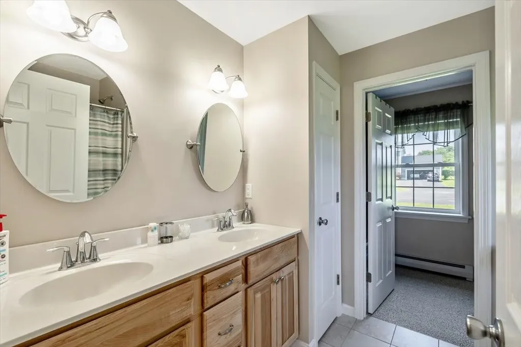 85 Dubuque Drive Grand Isle VT 05458