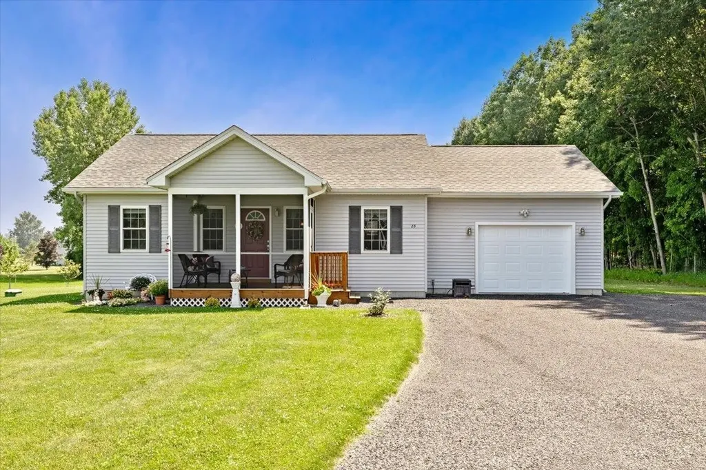 85 Dubuque Drive Grand Isle VT 05458