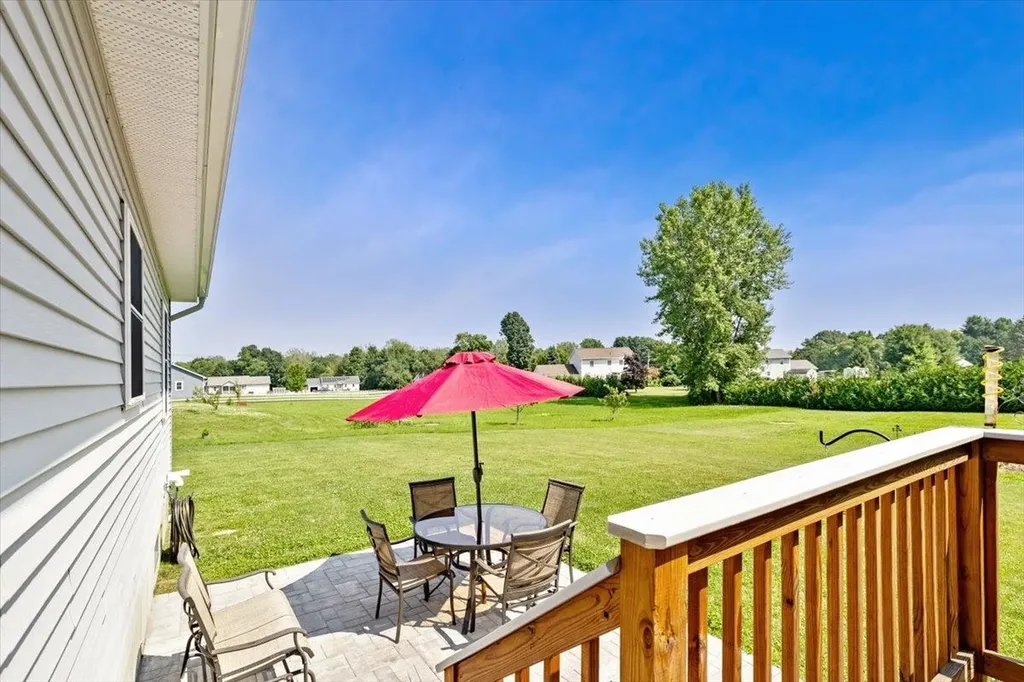 85 Dubuque Drive Grand Isle VT 05458