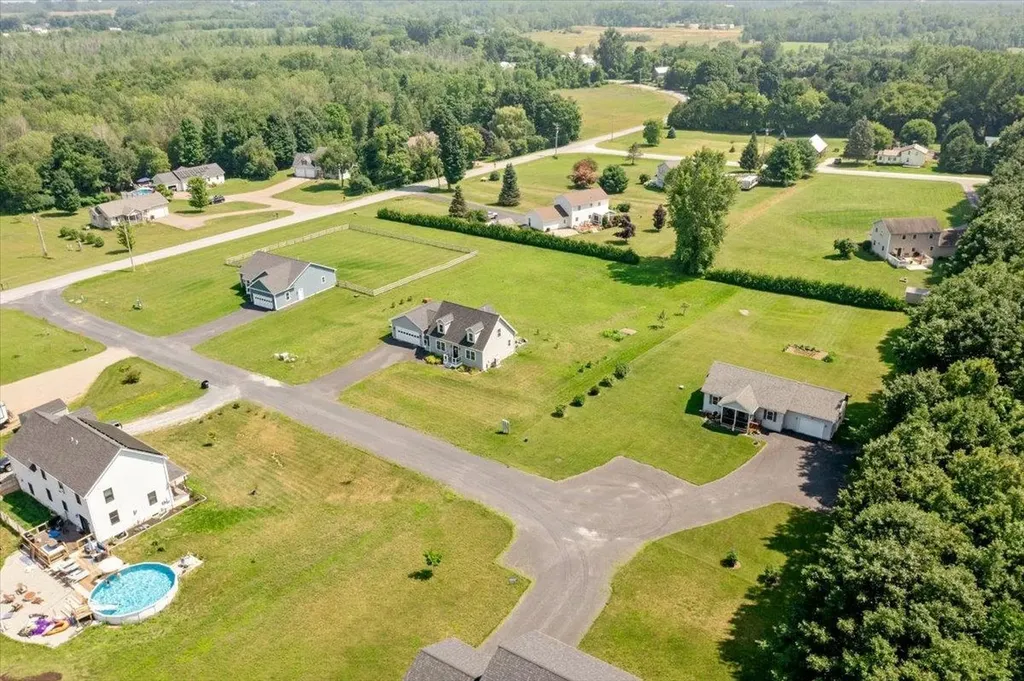 85 Dubuque Drive Grand Isle VT 05458