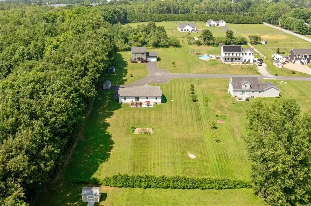 85 Dubuque Drive Grand Isle VT 05458