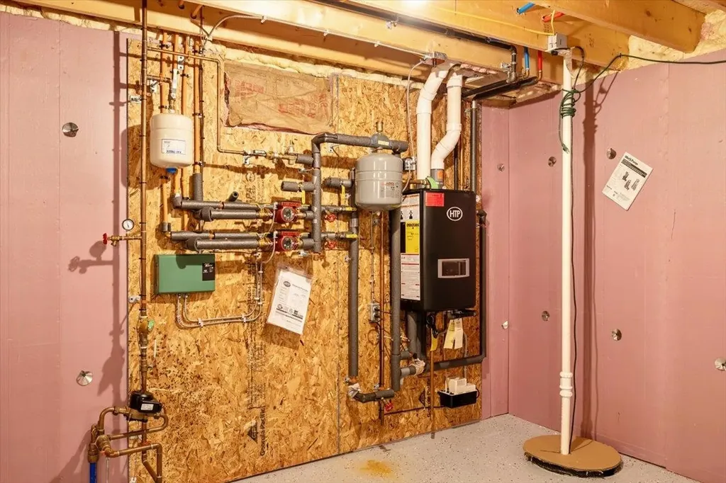 85 Dubuque Drive Grand Isle VT 05458