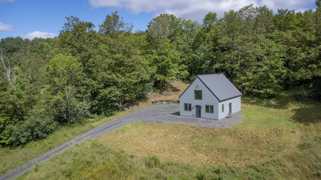 1794 Loop Road Northfield VT 05663