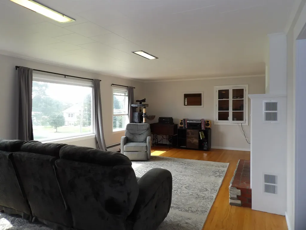 11 Southern Boulevard Rutland City VT 05701