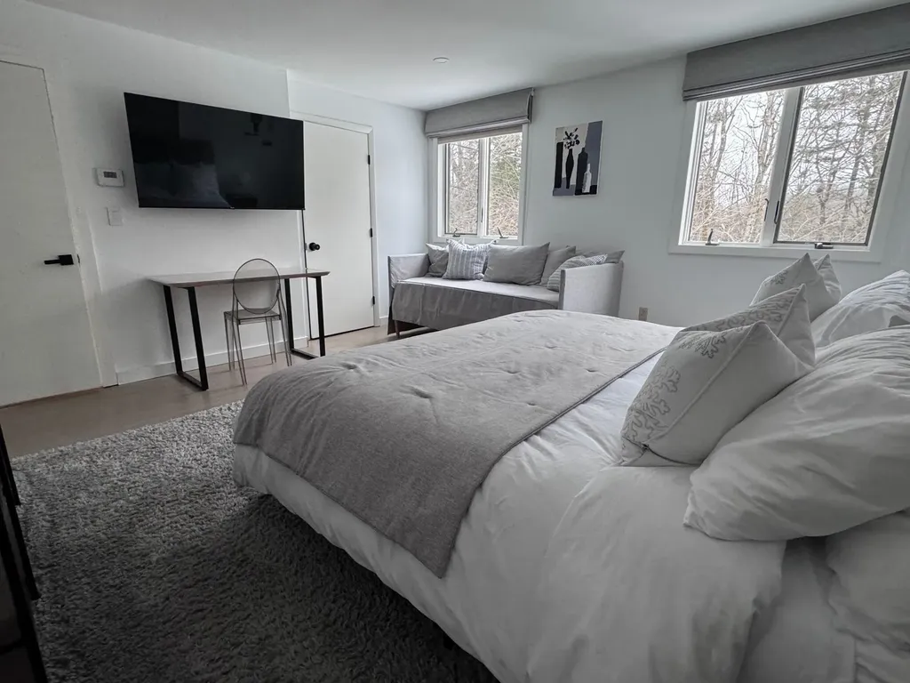 43 Cranberry Hill Road Winhall VT 05340