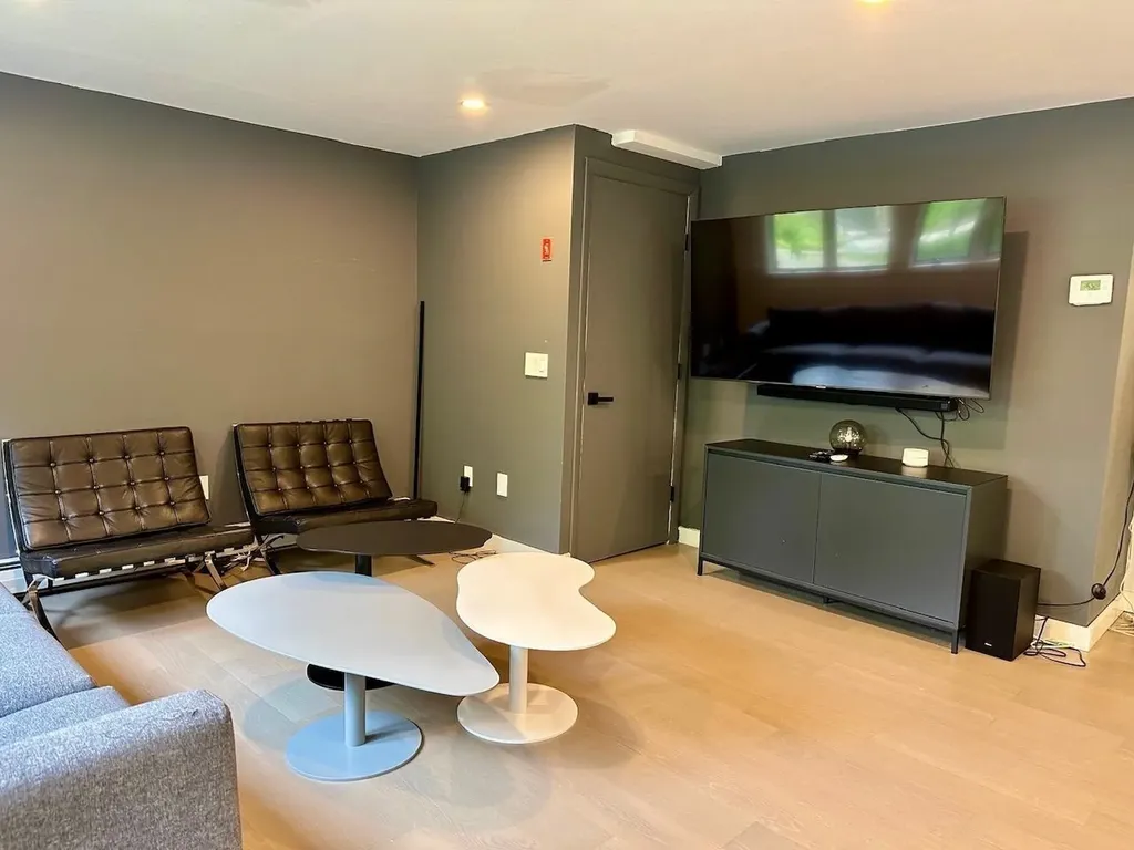 43 Cranberry Hill Road Winhall VT 05340