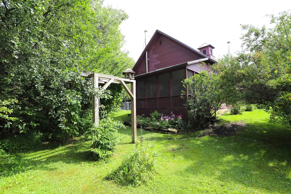 21 Rice Farm Lane Brownington VT 05860
