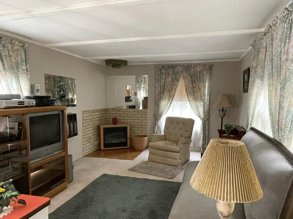 138 Hubbard Pond Road New Ipswich NH 03071