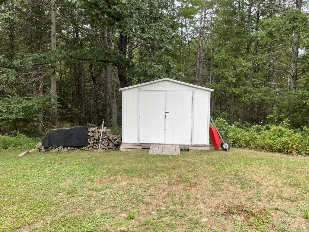 138 Hubbard Pond Road New Ipswich NH 03071