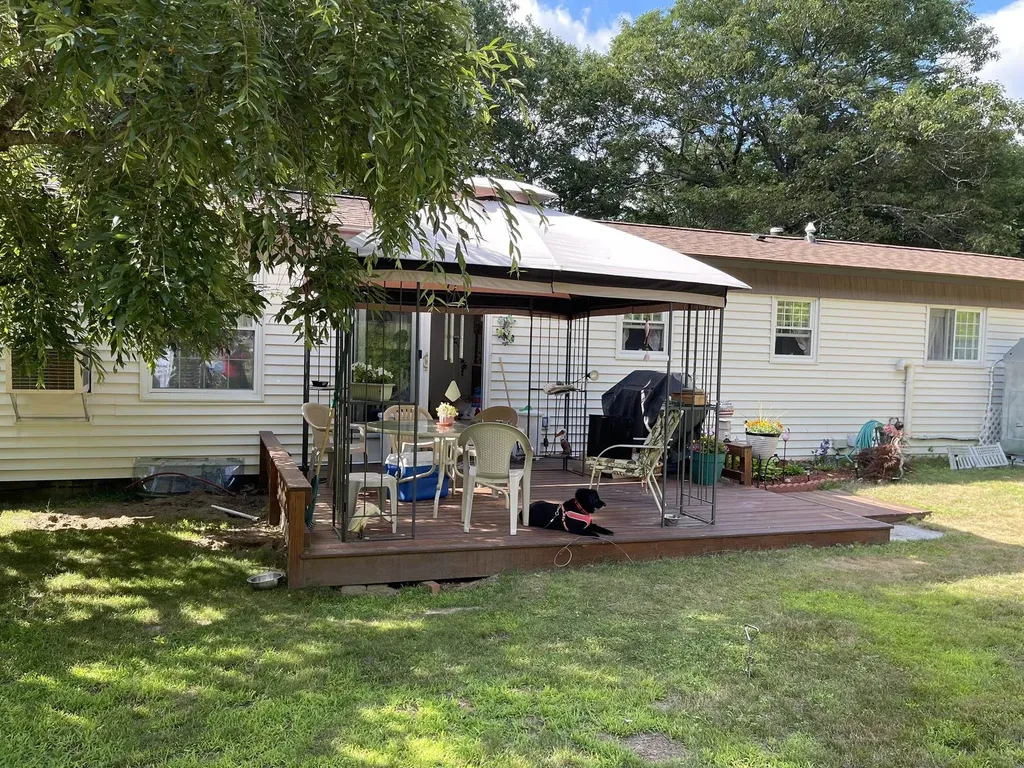 138 Hubbard Pond Road New Ipswich NH 03071