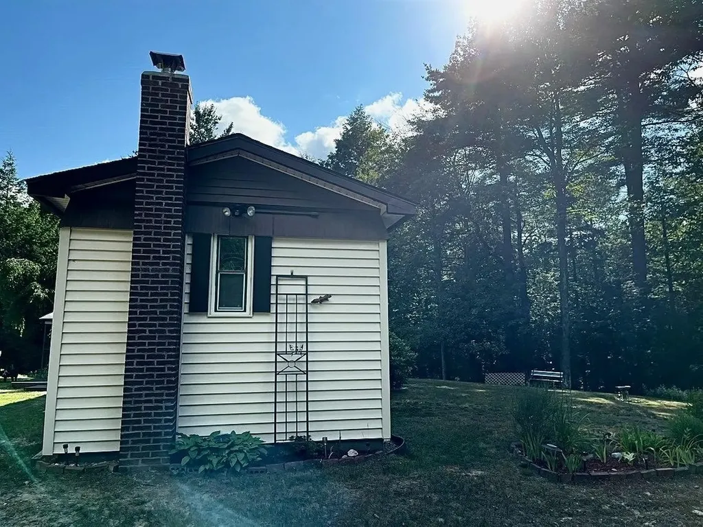 138 Hubbard Pond Road New Ipswich NH 03071