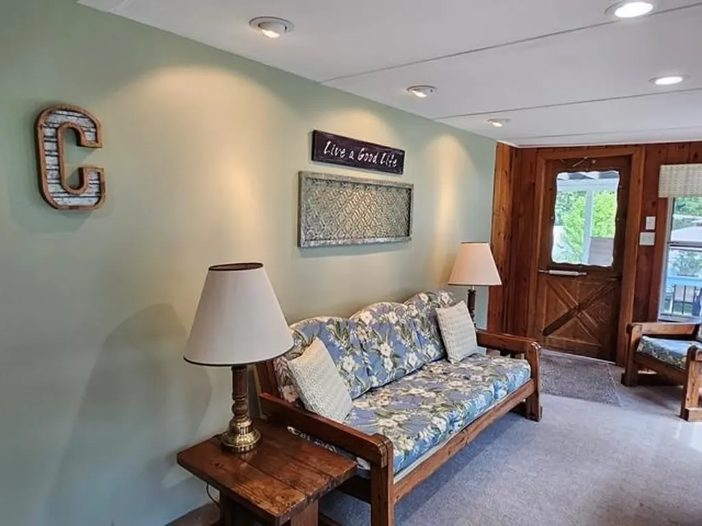 102 Old Walpole Road Keene NH 03431