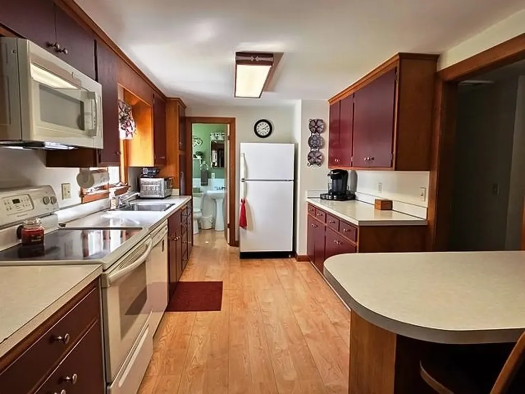 102 Old Walpole Road Keene NH 03431